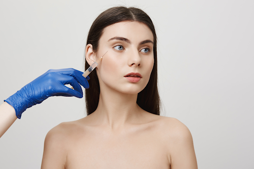 What is Xeomin vs Botox? Key Differences Explained by Experts Xeomin vs Botox